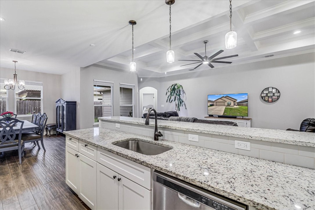 3833 Pennine Way Property Photo 16