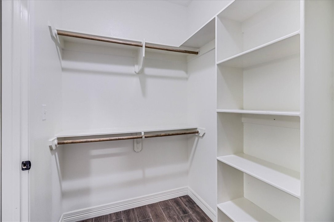 3833 Pennine Way Property Photo 26