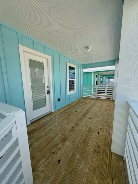 256 Flounder Dr Property Photo 5