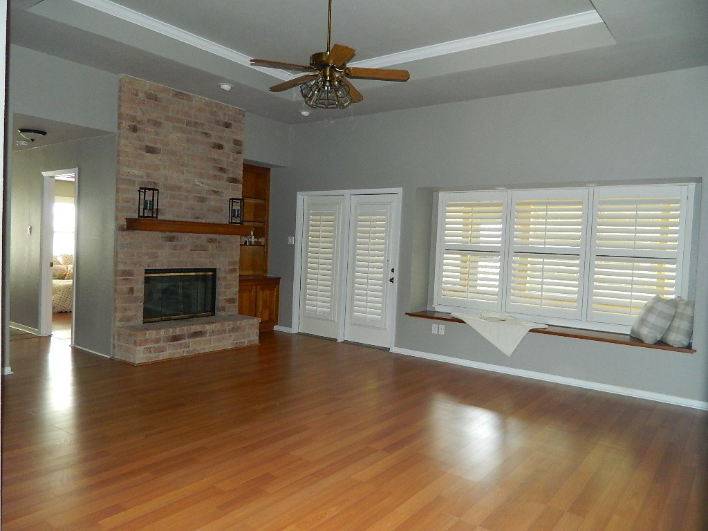 2333 Willow Dr Property Photo 5