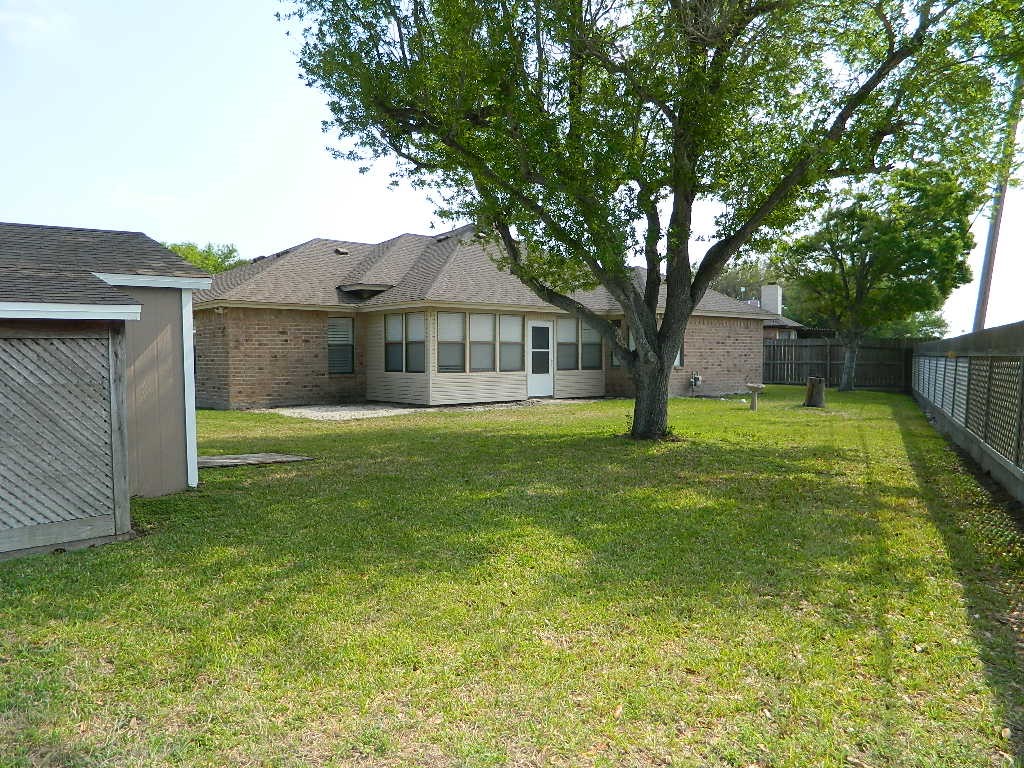 2333 Willow Dr Property Photo 29