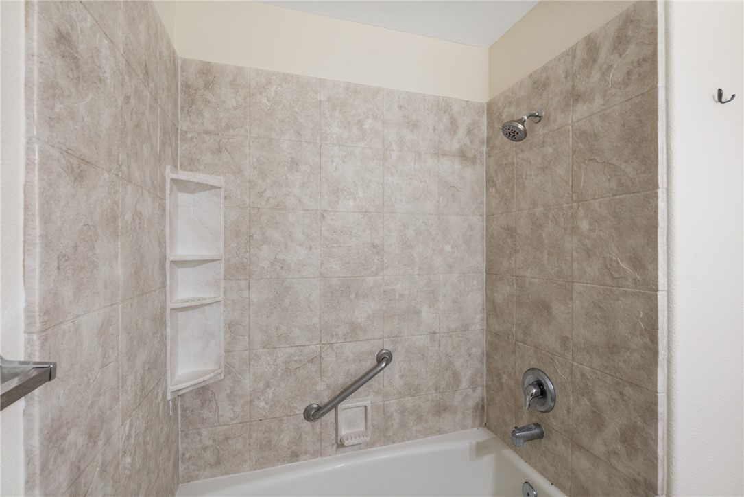 7918 Mitra Pkwy Property Photo 18