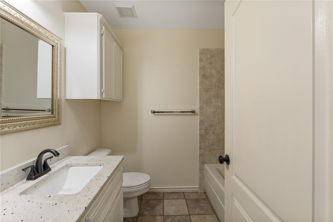 7918 Mitra Pkwy Property Photo 19