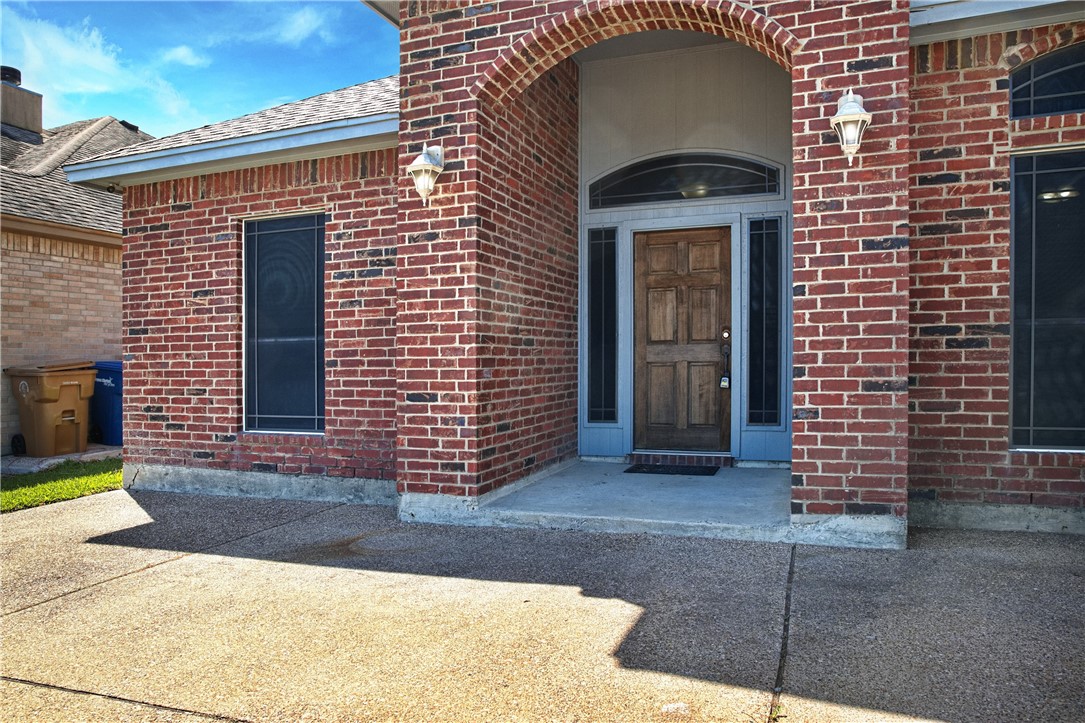 8201 Azimuth Ct Property Photo 4