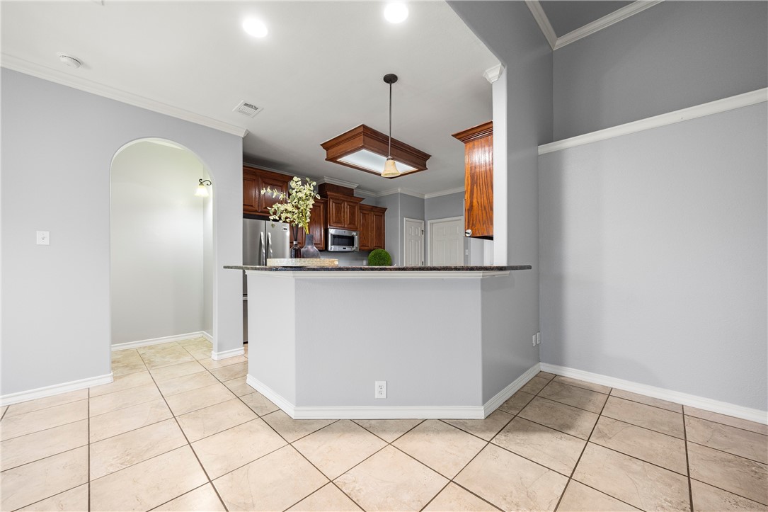 8201 Azimuth Ct Property Photo 9