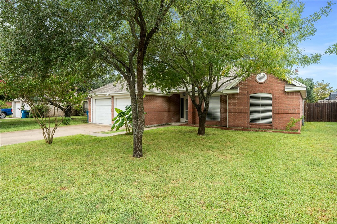 2991 Lakeview East Dr Property Photo 2