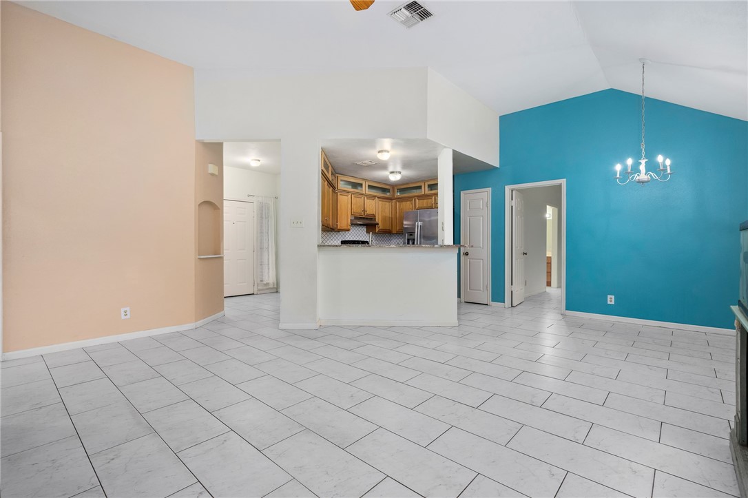 2991 Lakeview East Dr Property Photo 6