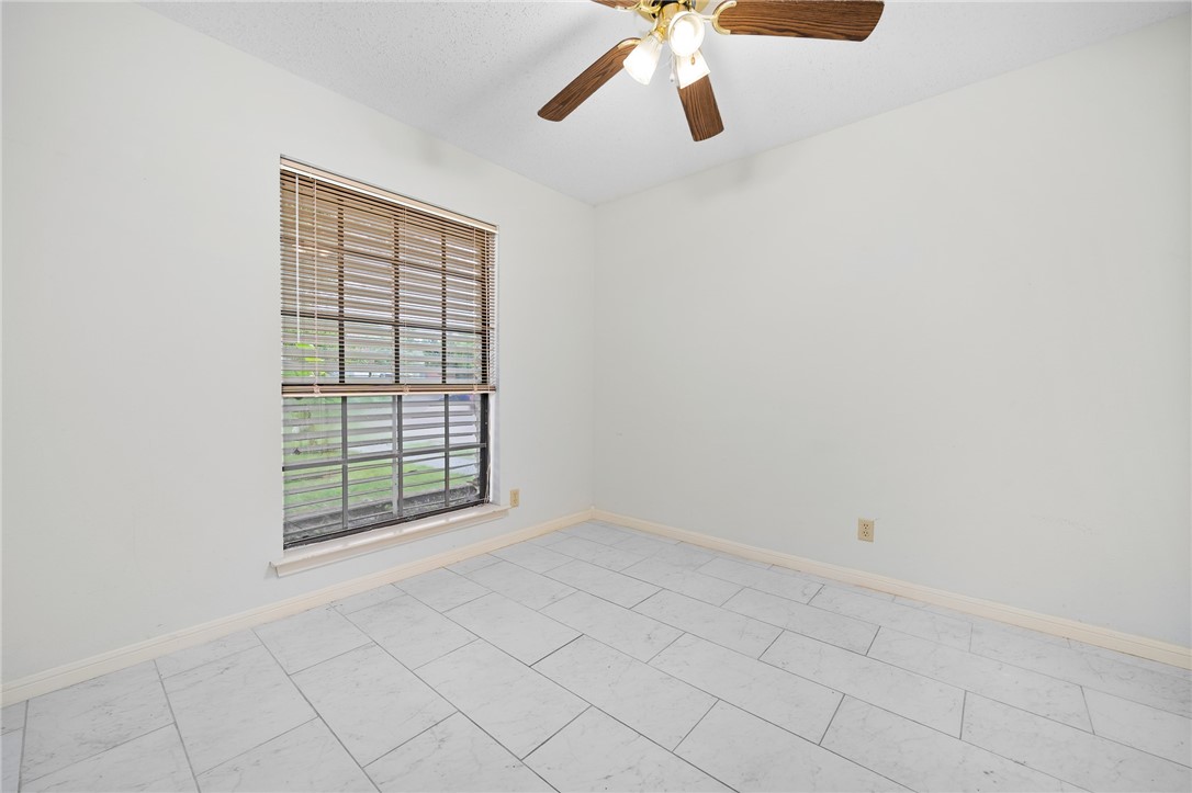 2991 Lakeview East Dr Property Photo 21