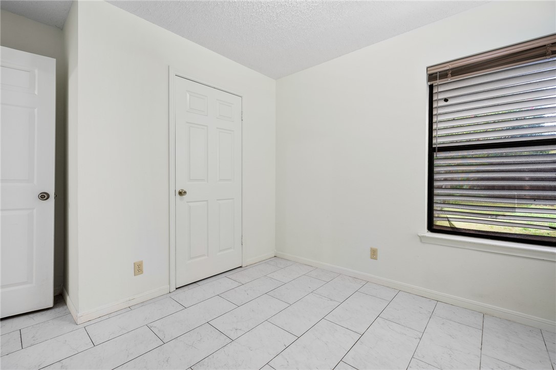 2991 Lakeview East Dr Property Photo 22