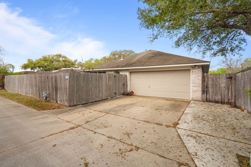 7430 Venice Dr Property Photo 22