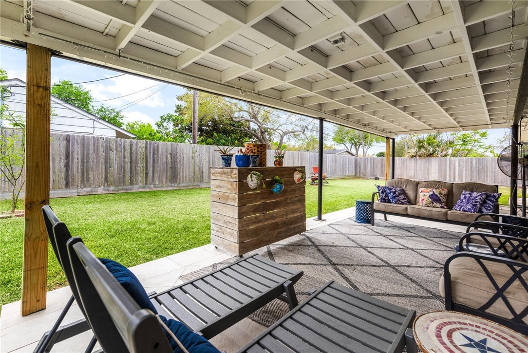 443 Barracuda Pl Property Photo 28