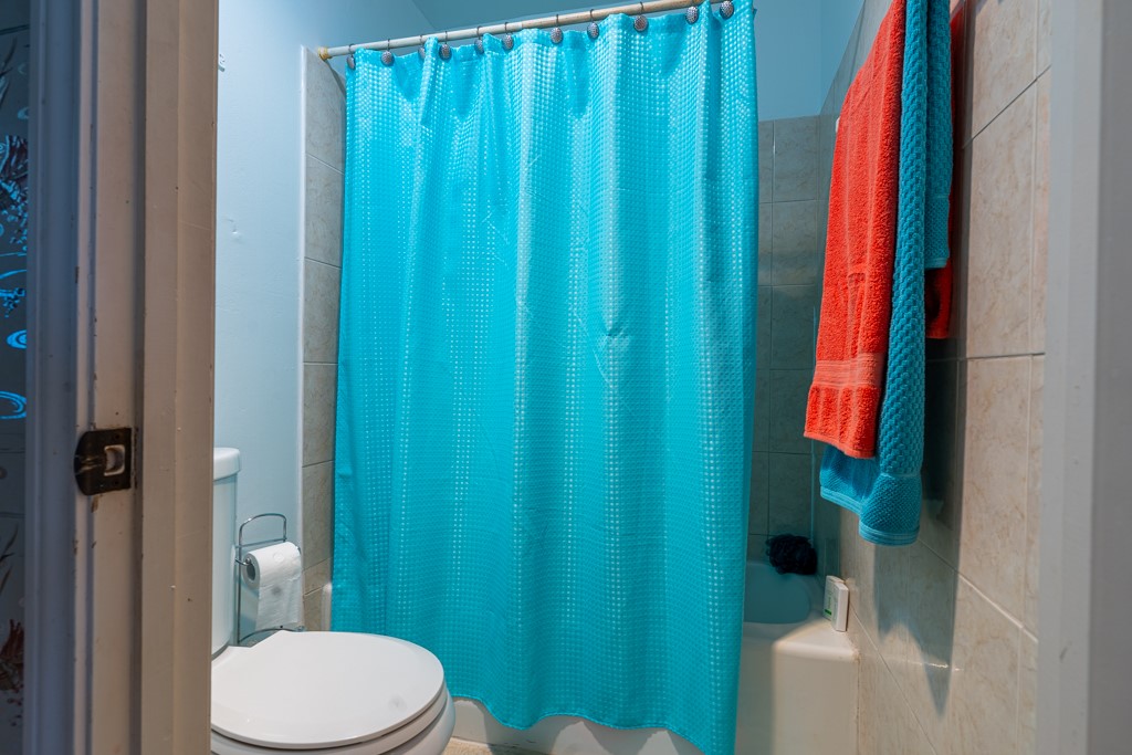 15002 Windward Dr 202 Property Photo 11