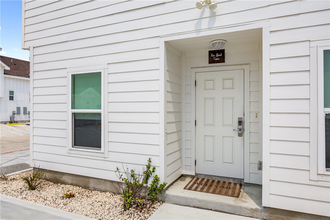 15102 Boca Grandi Dr Property Photo 3