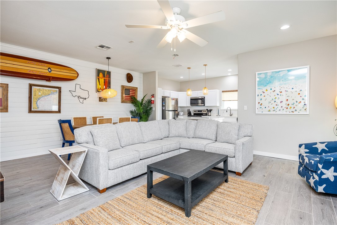 15102 Boca Grandi Dr Property Photo 4