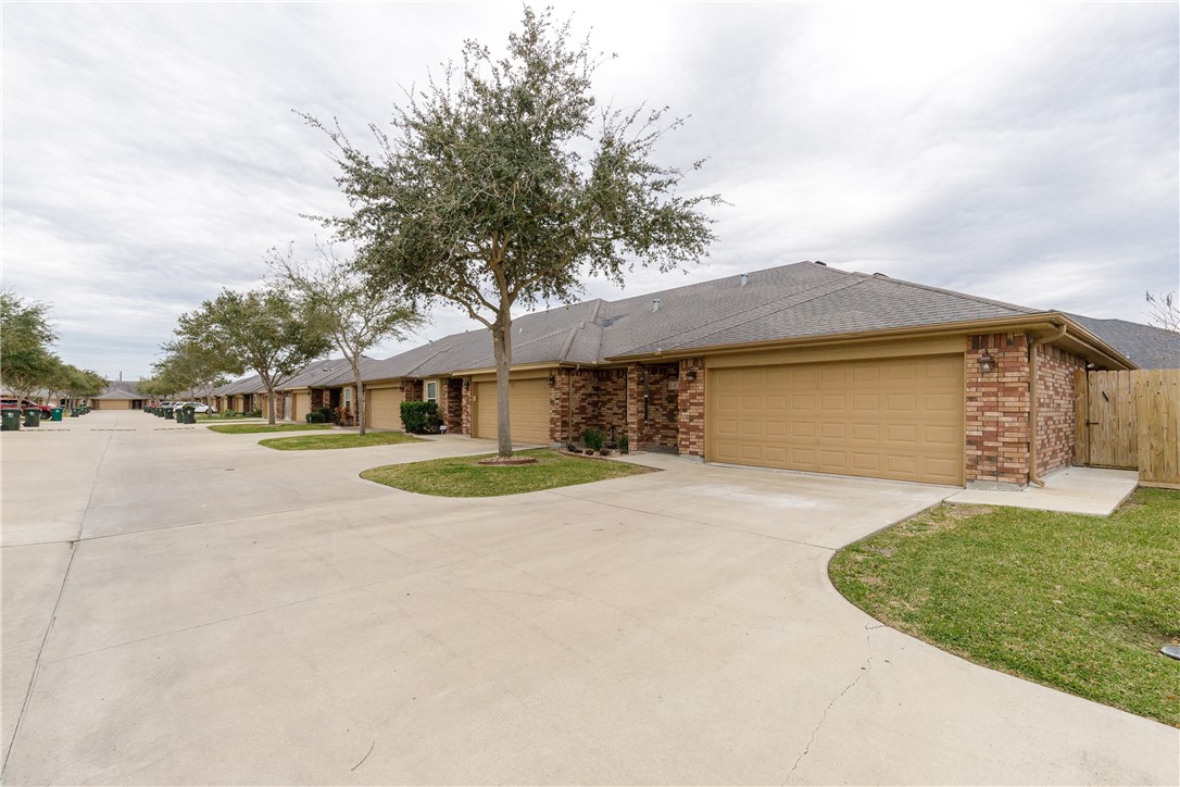 4750 Grand Junction Dr 25 Property Photo 5