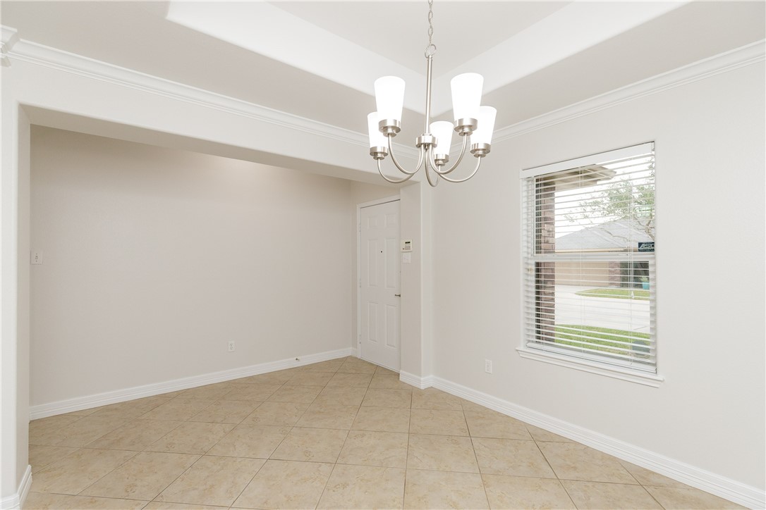 4750 Grand Junction Dr 25 Property Photo 12