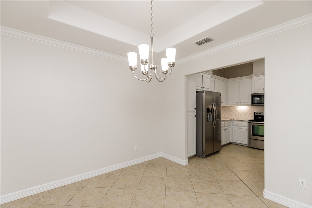 4750 Grand Junction Dr 25 Property Photo 13