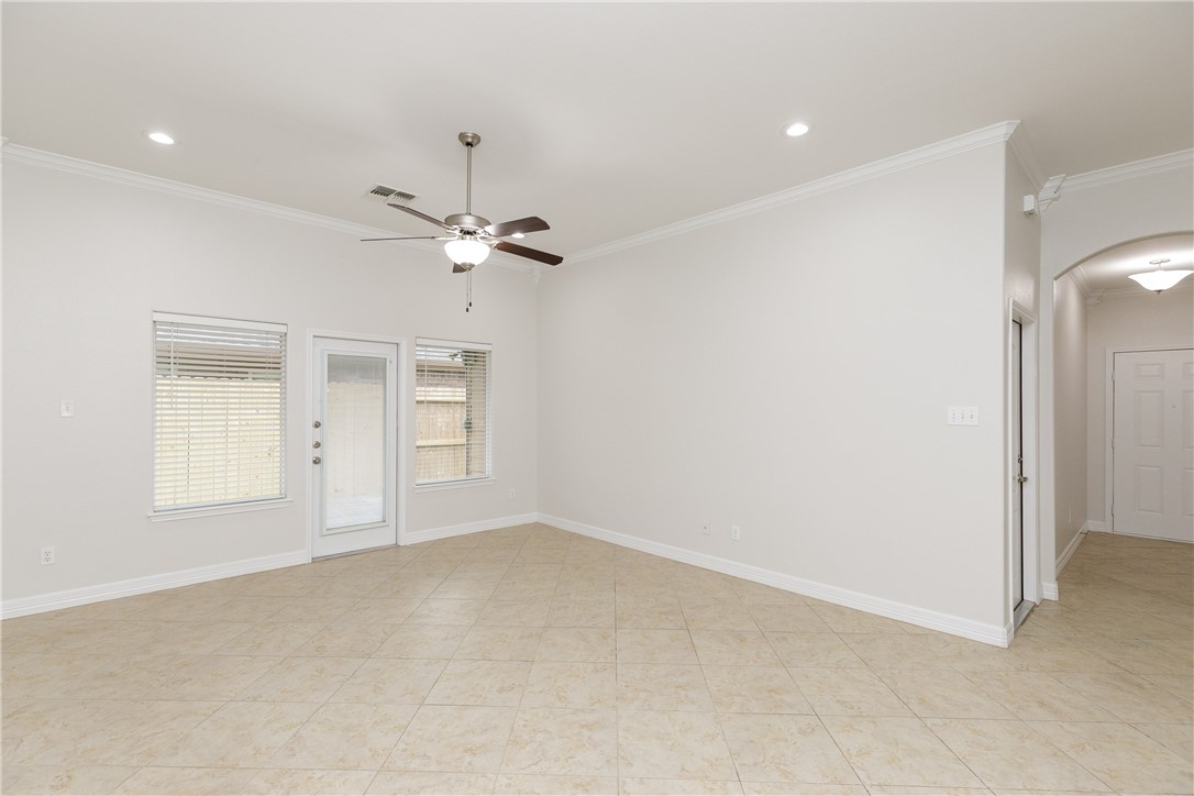 4750 Grand Junction Dr 25 Property Photo 16