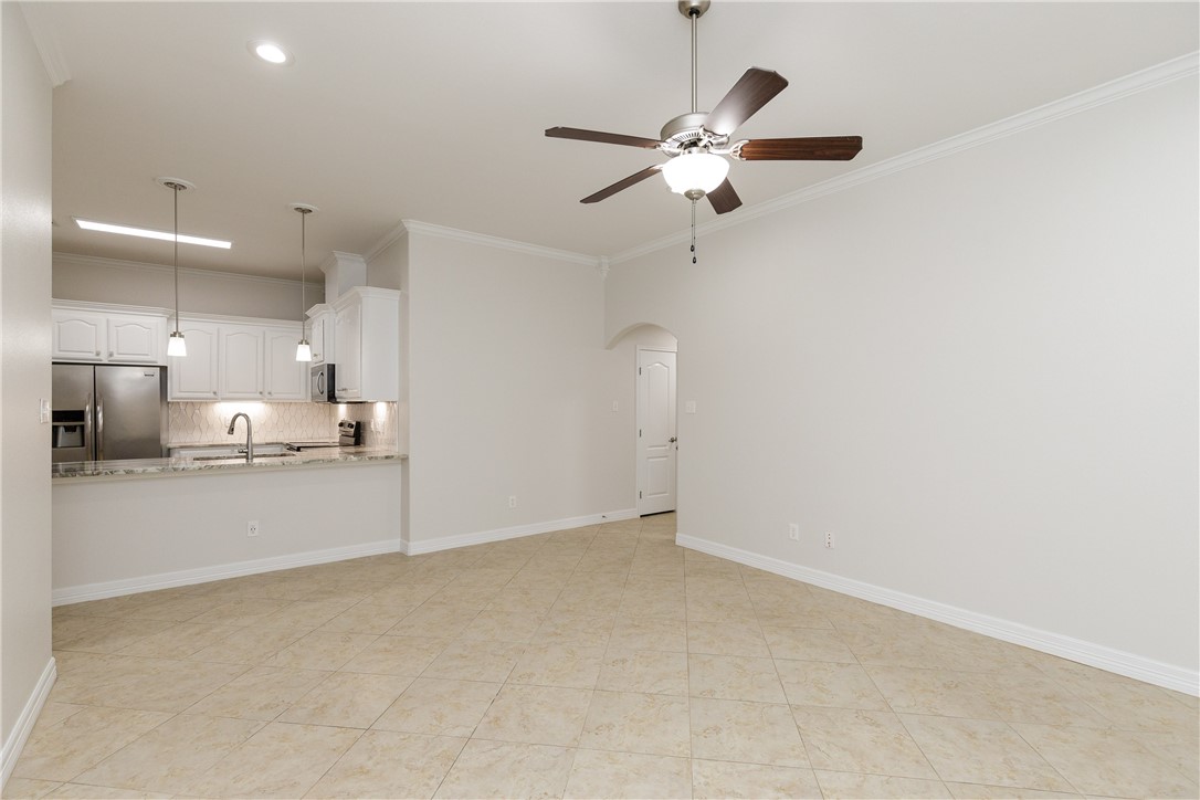 4750 Grand Junction Dr 25 Property Photo 17