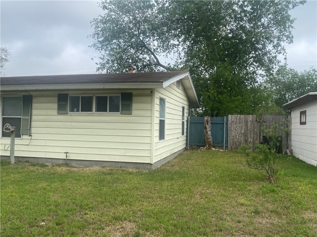 4818 Janssen Dr Property Photo 2