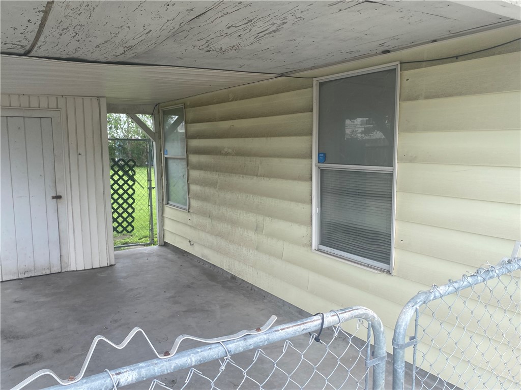 4818 Janssen Dr Property Photo 4