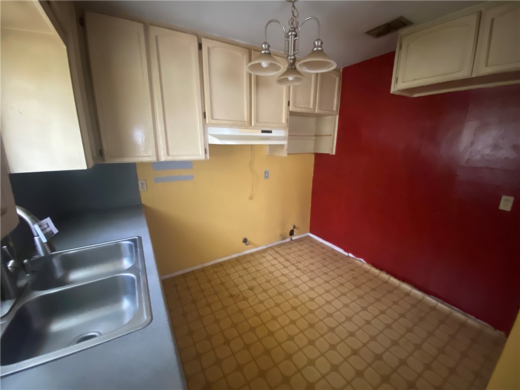 4818 Janssen Dr Property Photo 9