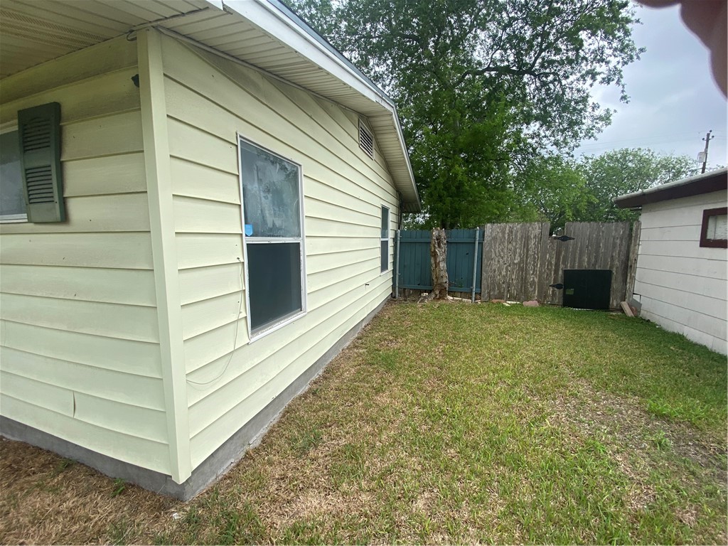 4818 Janssen Dr Property Photo 17