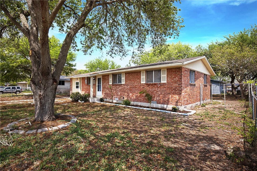 430 Antares Dr Property Photo 18