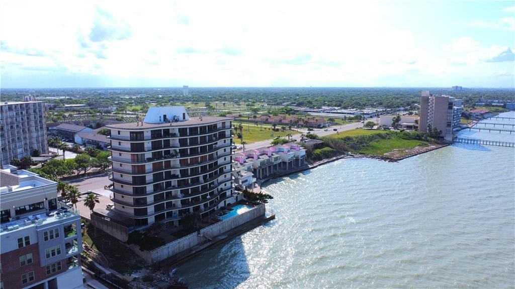 4500 Ocean Dr Property Photo