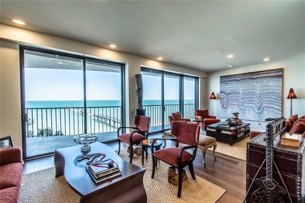 4500 Ocean Dr 2-c Property Photo 5