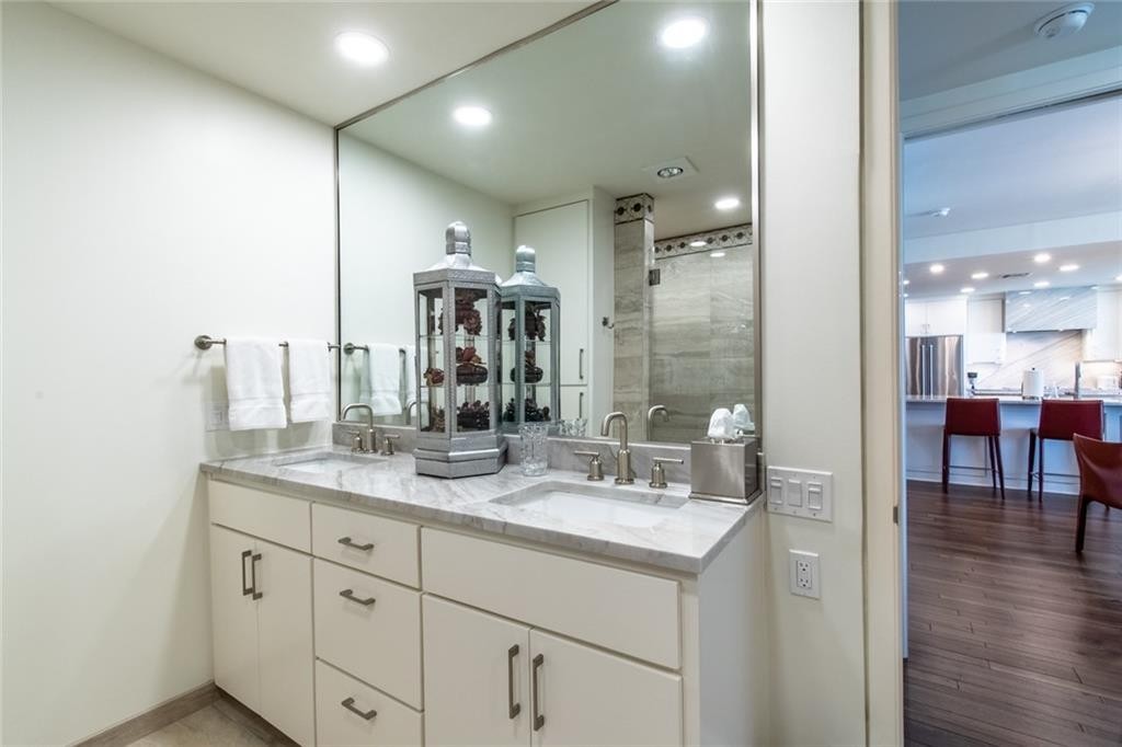 4500 Ocean Dr 2-c Property Photo 26