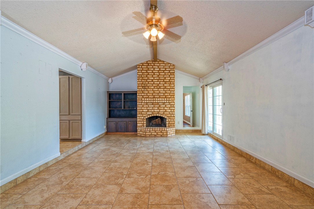 4301 Woodland Creek Dr Property Photo 15