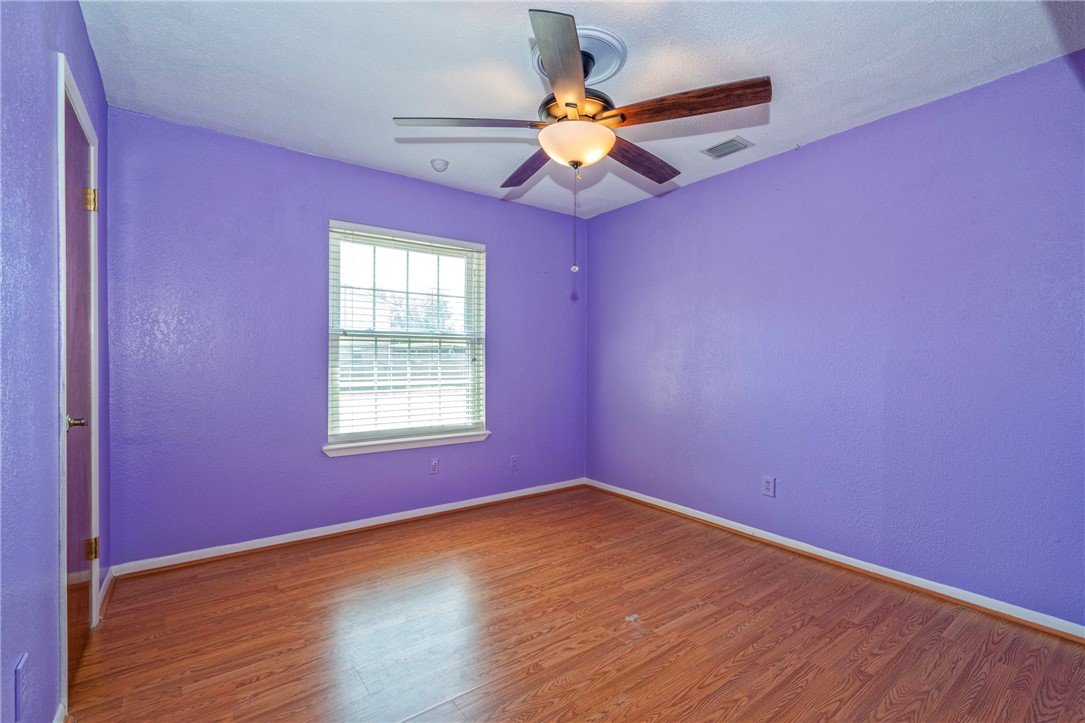 4301 Woodland Creek Dr Property Photo 23