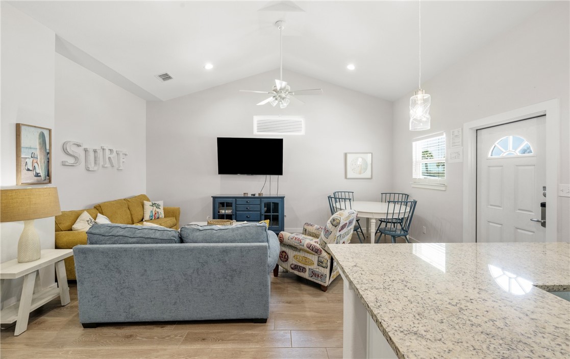 15101 Boca Grandi Dr Property Photo 4