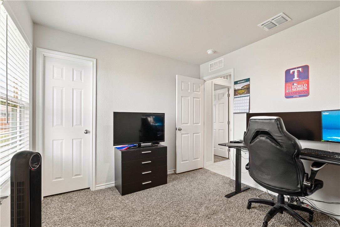12033 Drogo Dr Property Photo 22