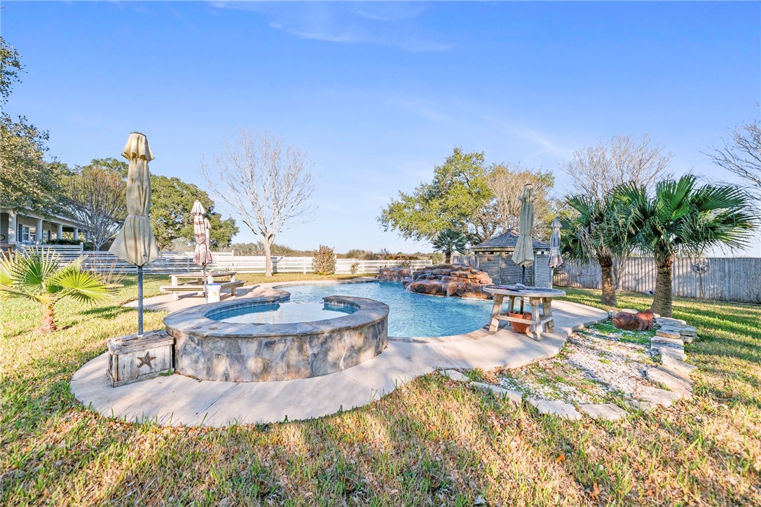 3052 Charco Road Property Photo 6