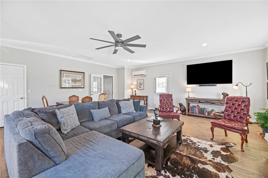 3052 Charco Road Property Photo 10