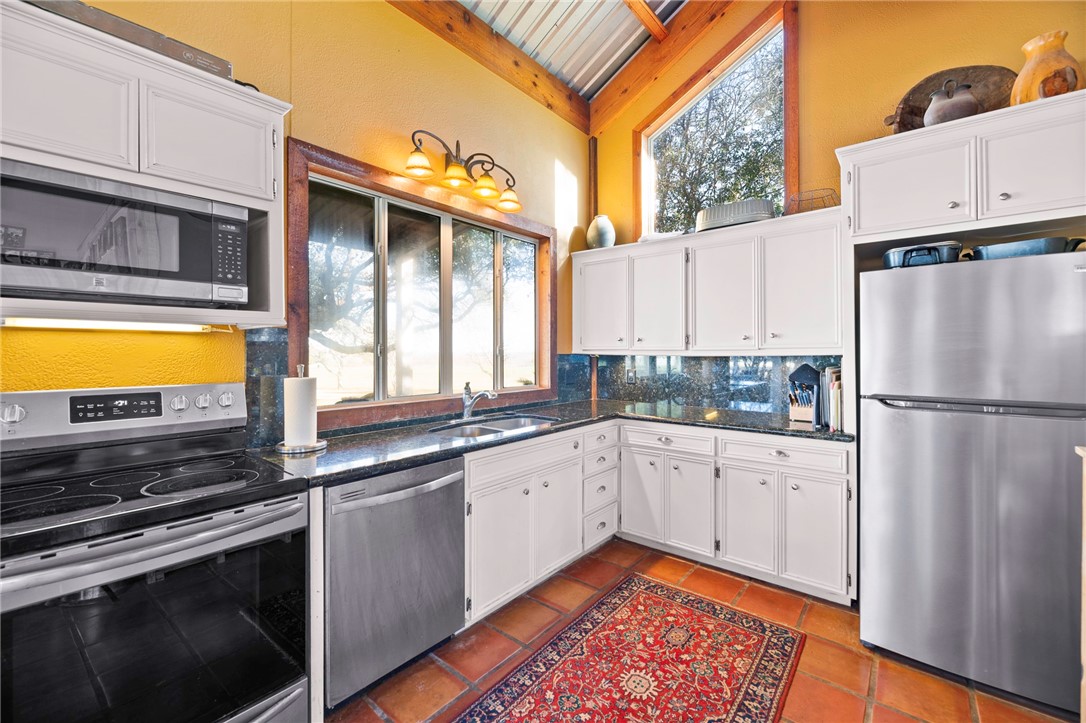 3052 Charco Road Property Photo 25