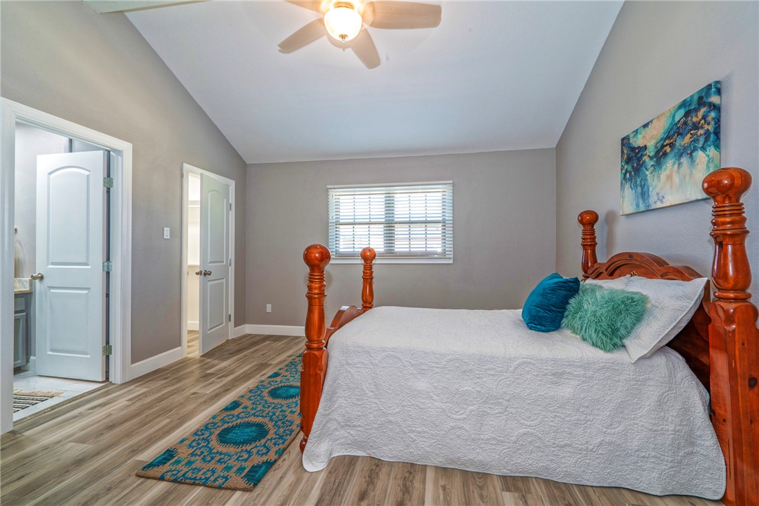 11201 Willowood Creek Unit B Dr Property Photo 14
