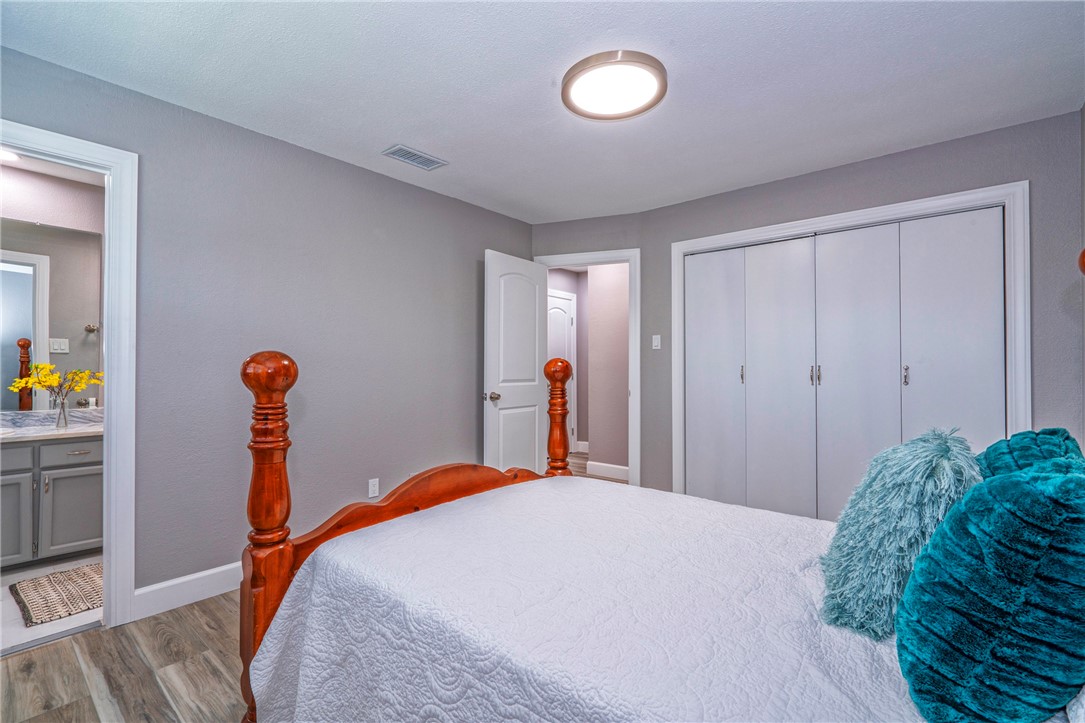 11201 Willowood Creek Unit B Dr Property Photo 19