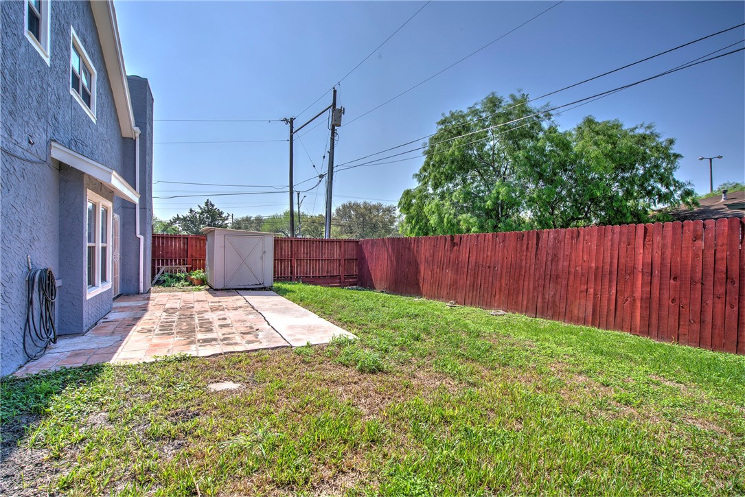 11201 Willowood Creek Unit B Dr Property Photo 23
