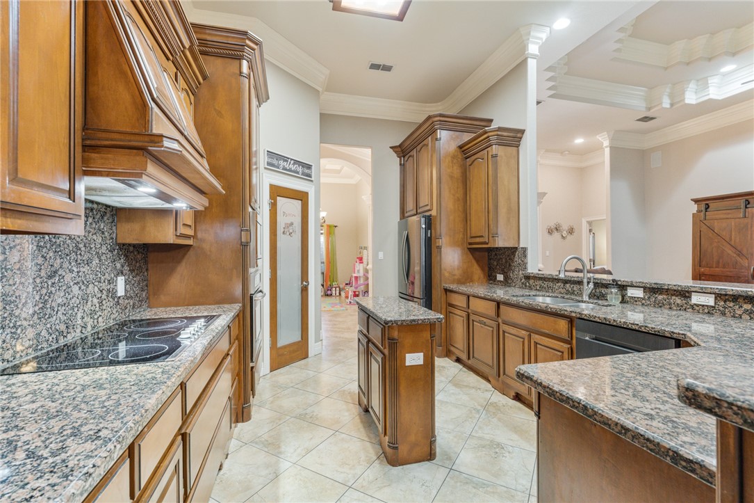 5713 Aava Property Photo 9