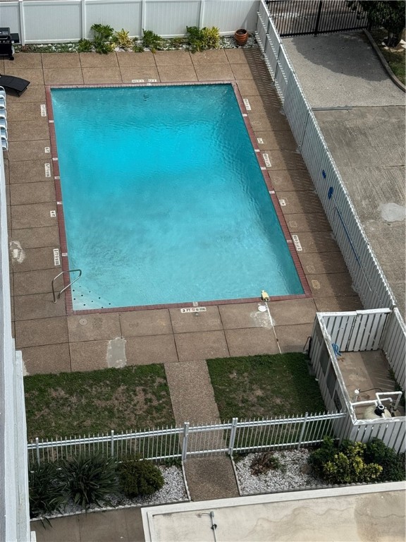 715 S Upper Broadway St 804 Property Photo 17