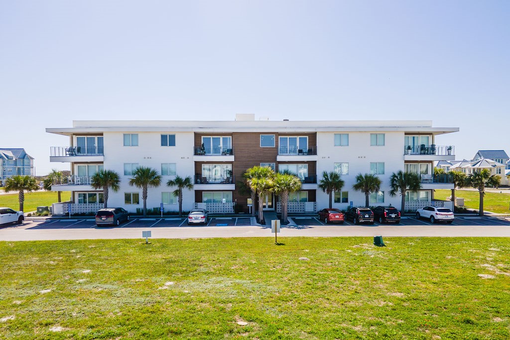 630 W Center 104 Property Photo 1