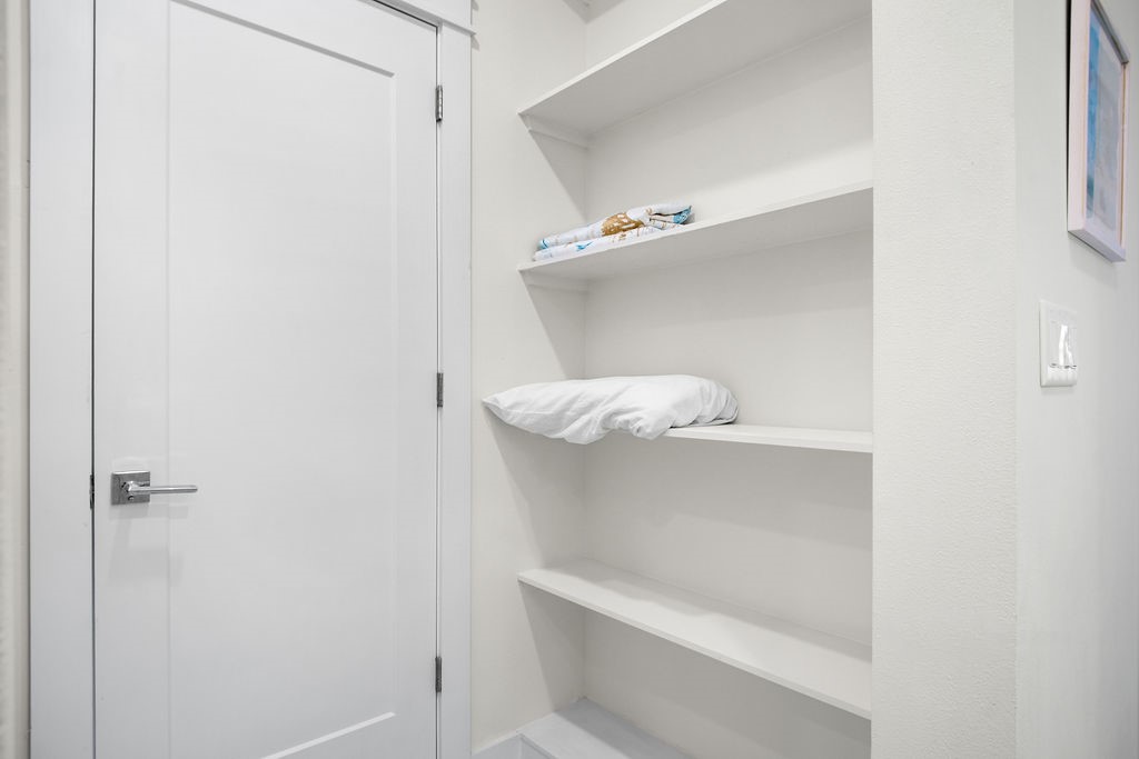 630 W Center 104 Property Photo 27