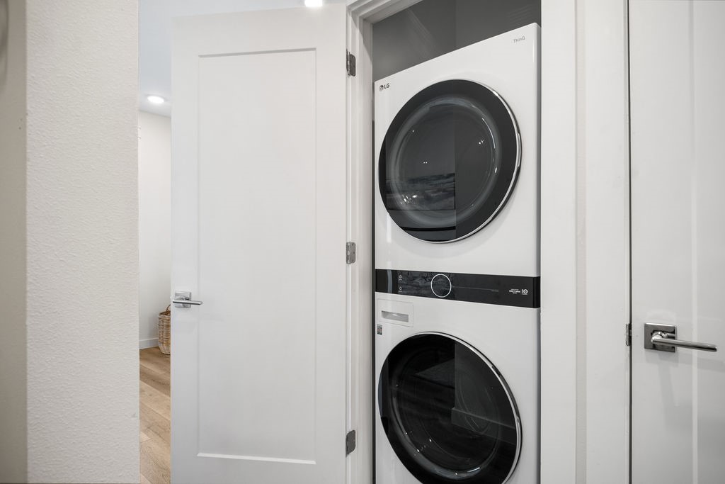 630 W Center 104 Property Photo 28