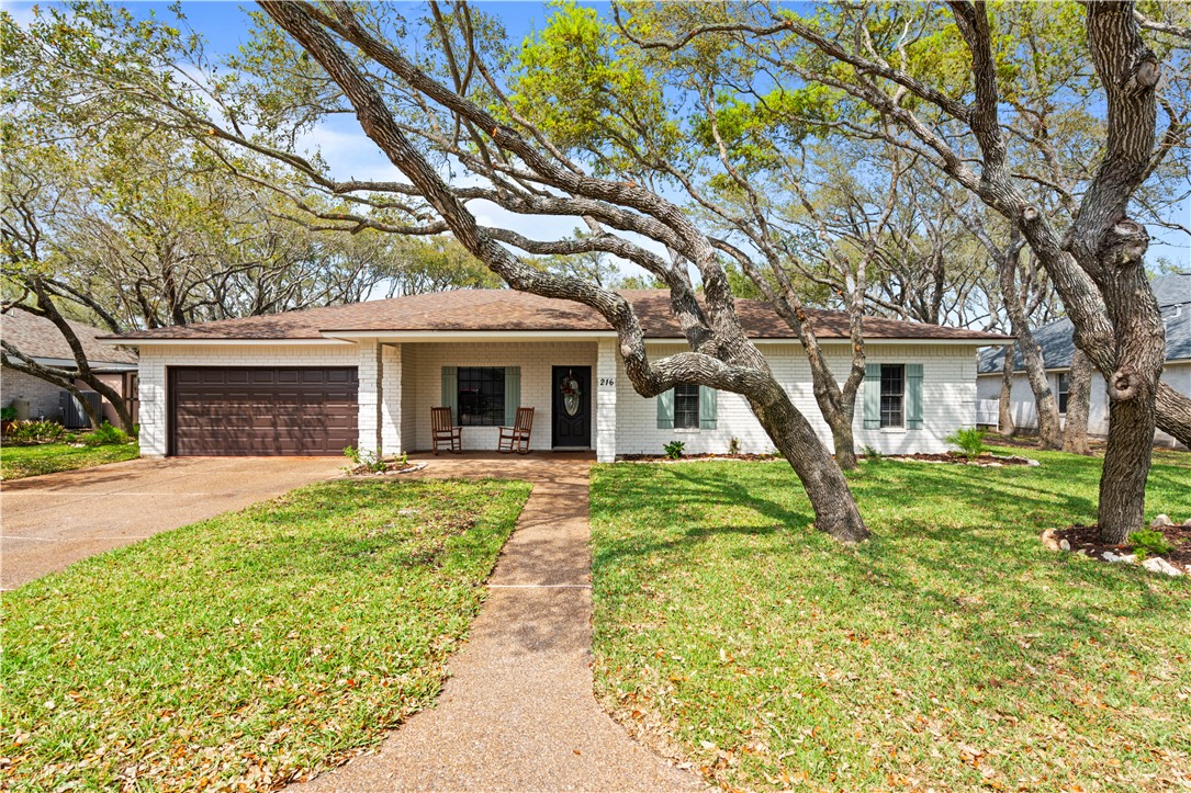 216 Olympic Dr Property Photo