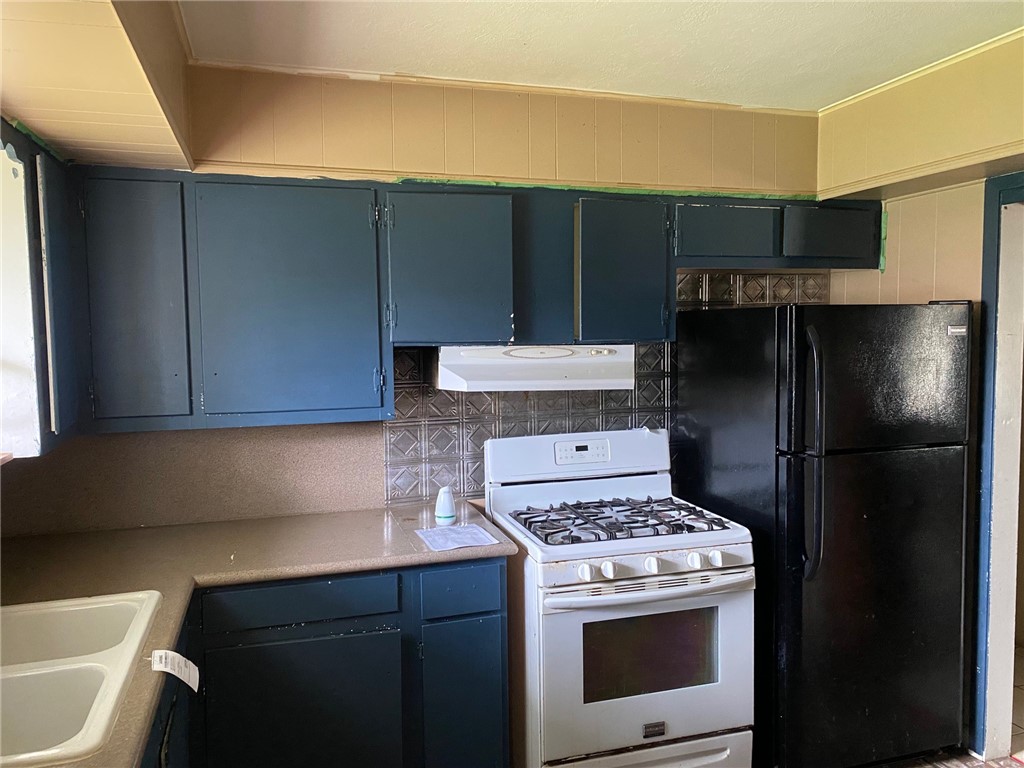 1709 Olmos Cir Property Photo 4