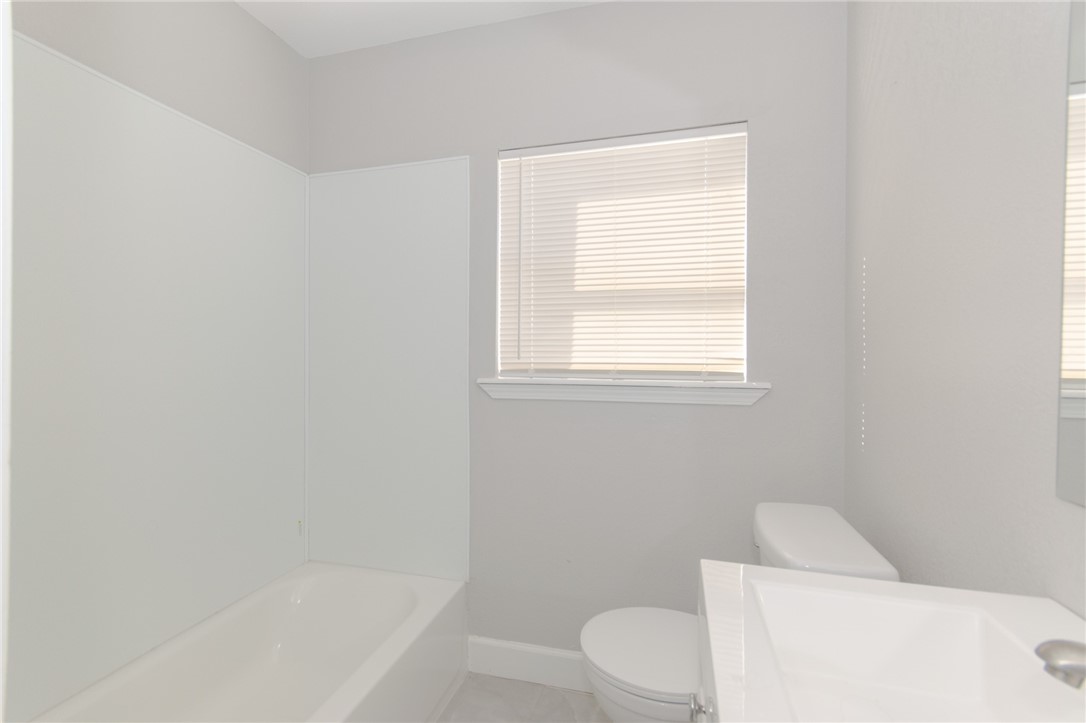 2849 Sarita St Property Photo 8