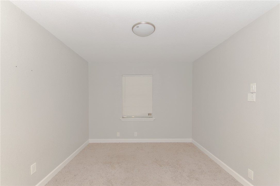2849 Sarita St Property Photo 10